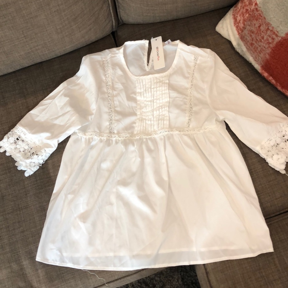 Flowy White Top